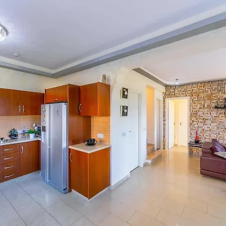 Villa Arbanassi Polis